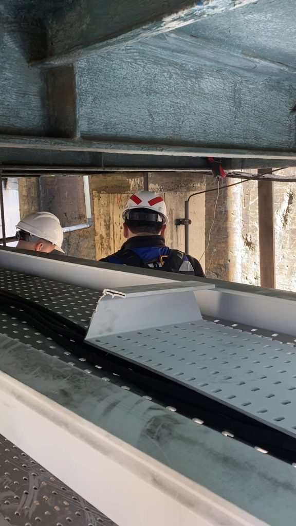 Mediciones de malla puesta a tierra en los chicotes de la sala eléctrica SEL-001